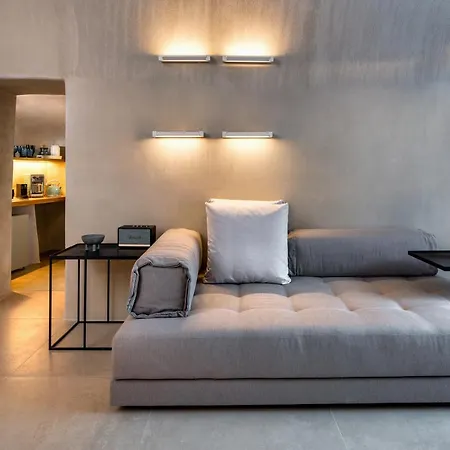 Villa Iota Monocave By Thireon *