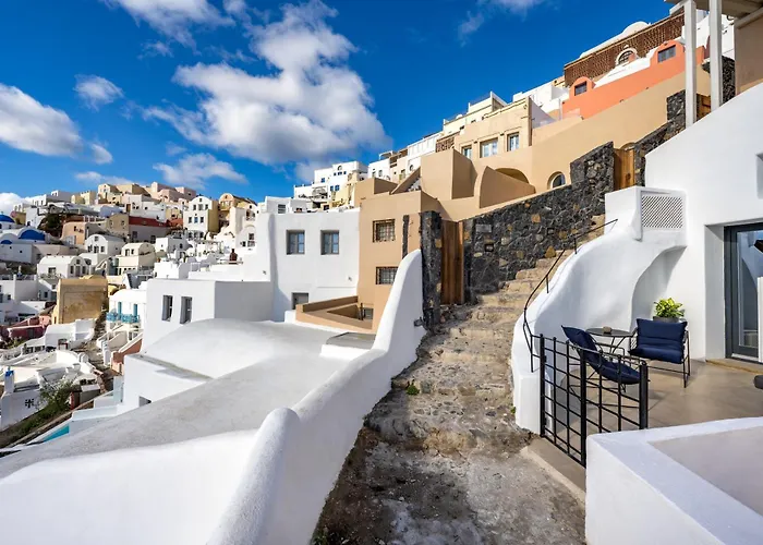 Iota Monocave By Thireon Willa