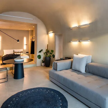 Villa Iota Monocave By Thireon